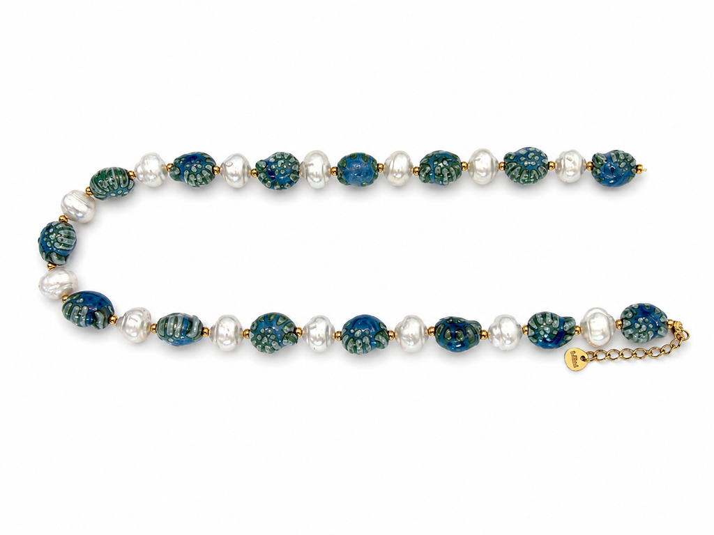 Collar dorado de acero tipo Y con colgantes ovalados y cristales